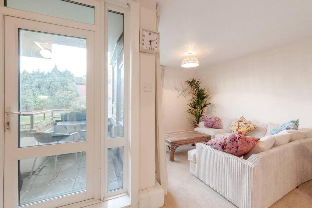 Spacious Two Double Bedroom Flat Londýn Exteriér fotografie